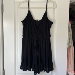 Black Romper - never worn no tag